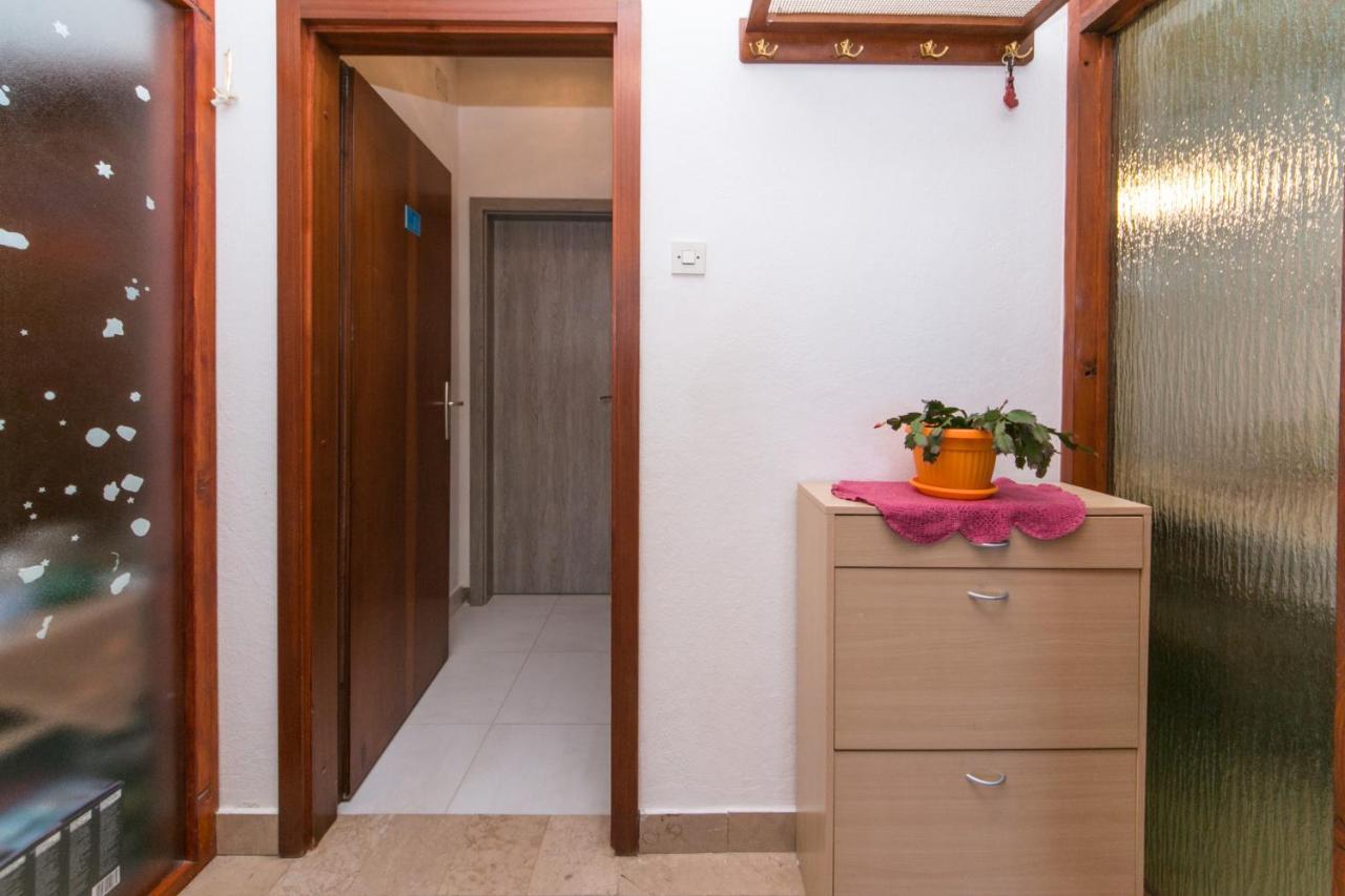 Apartments By The Sea Brist, Makarska - 15714 Podaca Buitenkant foto